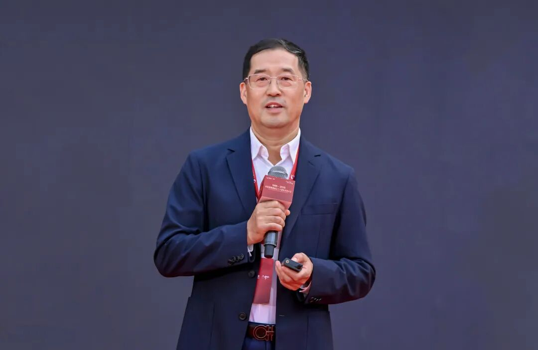 上海证券报专访 | ng28.com李军：以“屏”为基三十年 AI与文旅打开增长新空间